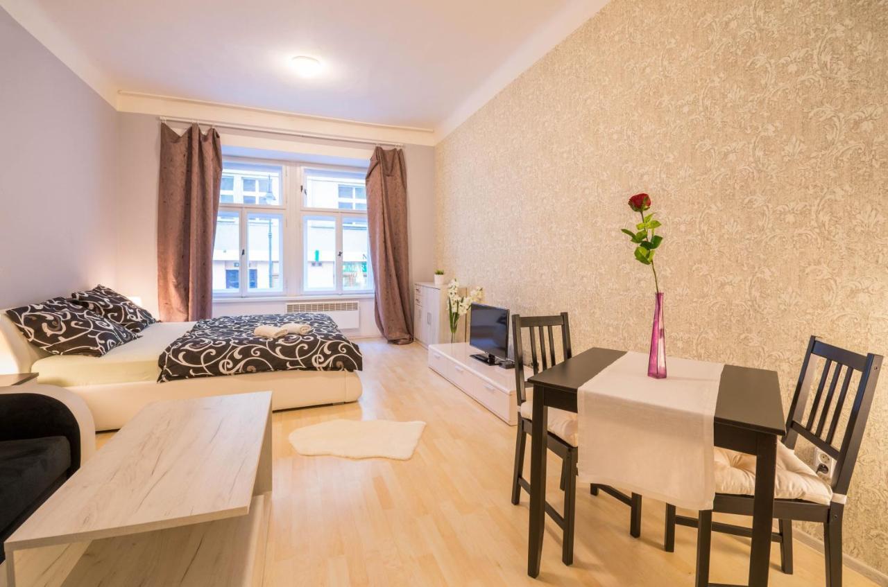 Chest Design Apartments Prague Luaran gambar